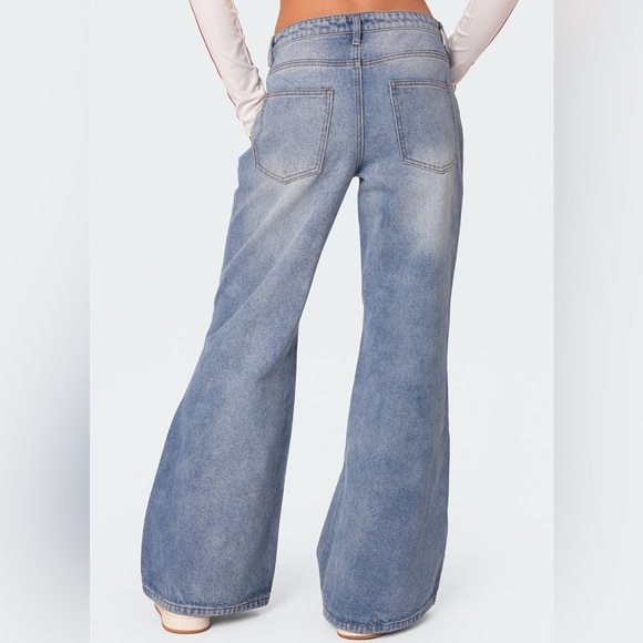 EDIKTED light blue low rise wide leg jeans - Picture 2 of 5